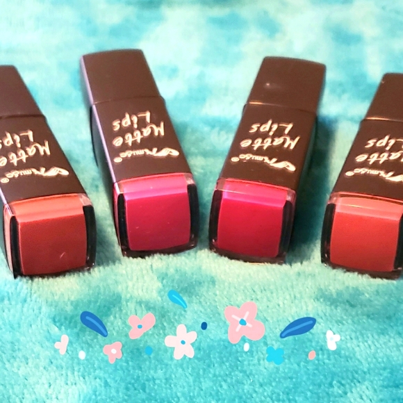 ****SOLD****          AMUSE Lipsticks & Splash Lipliners Bundle - Picture 8 of 12